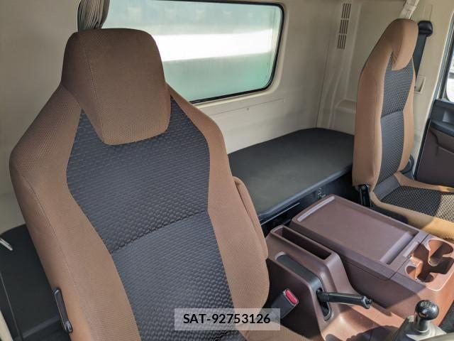 Hino RANGER 2018-07 8526907-26