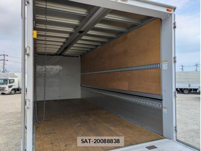 Hino RANGER 2023-01 8526879-17