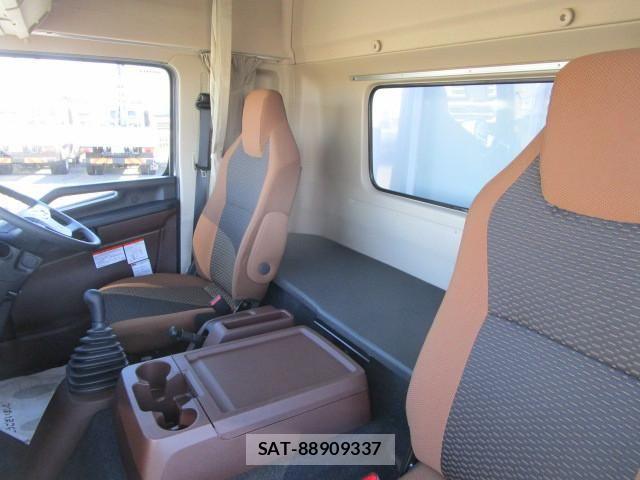 Hino RANGER 2026-01 8526862-21