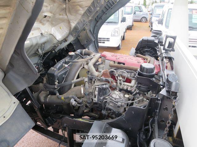 Hino RANGER 2012-03 8526928-24