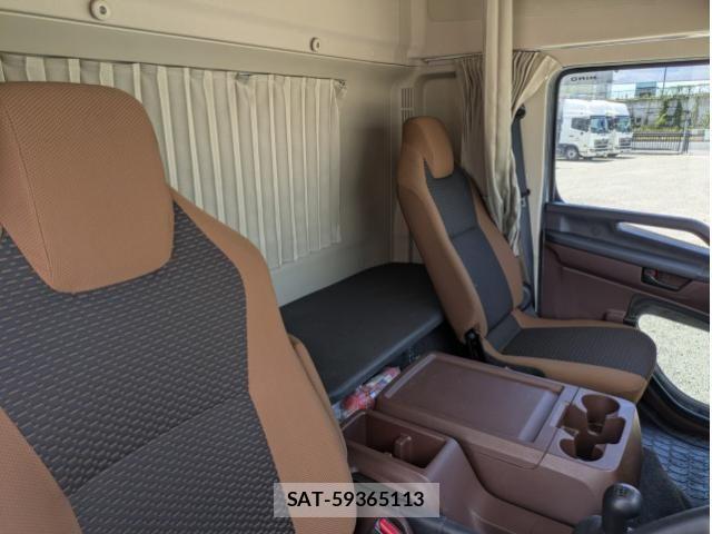 Hino RANGER 2023-08 8526886-23