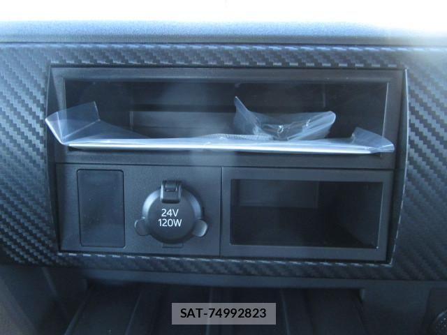 Hino RANGER 2026-01 8526867-18