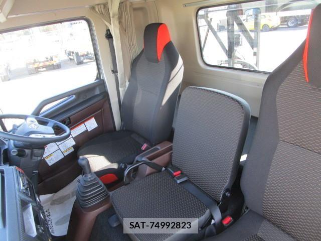 Hino RANGER 2026-01 8526867-23