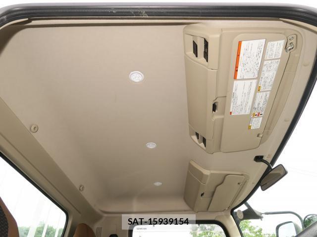 Hino RANGER 2023-03 8526906-22