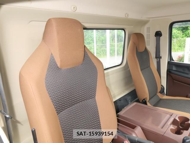 Hino RANGER 2023-03 8526906-23