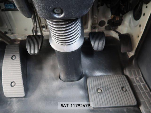Hino RANGER 2012-06 8563358-20