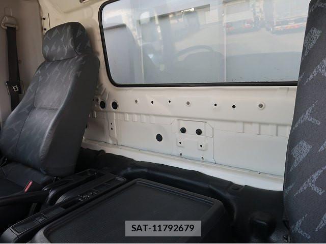 Hino RANGER 2012-06 8563358-22