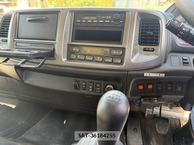 Hino RANGER 2015-10 8563355-11