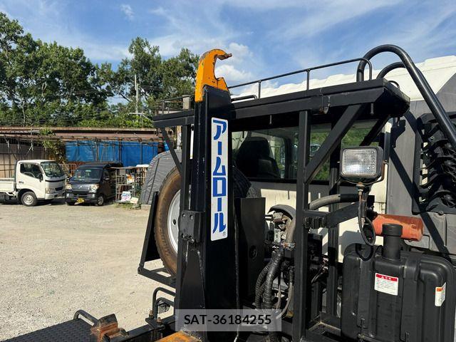 Hino RANGER 2015-10 8563355-14