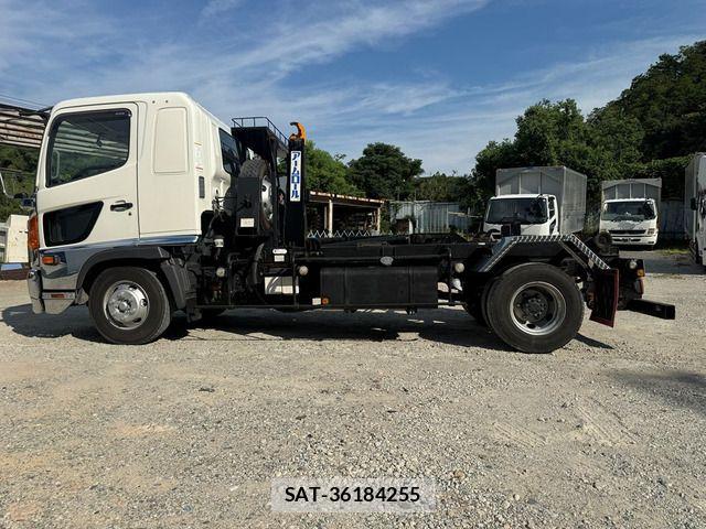 Hino RANGER 2015-10 8563355-18