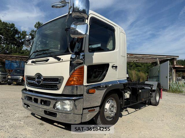 Hino RANGER 2015-10 8563355-1