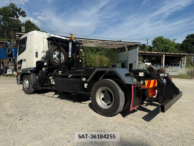 Hino RANGER 2015-10 8563355-4
