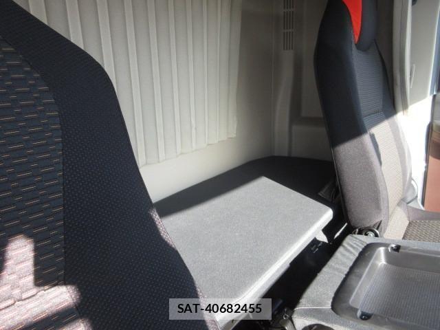 Hino RANGER 2026-01 8563346-26