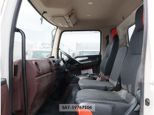 Hino RANGER 2018-01 8563359-26