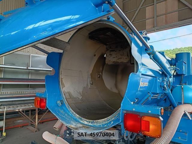 Hino RANGER 2016-01 8563349-18