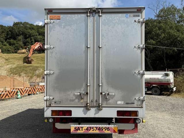 Hino RANGER 2016-01 8563360-9