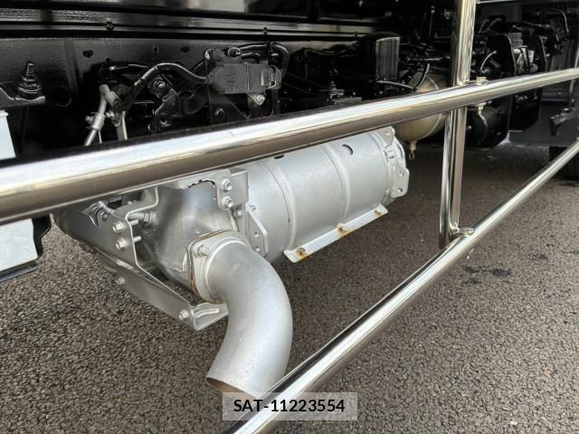 Hino RANGER 2023-07 8563347-23