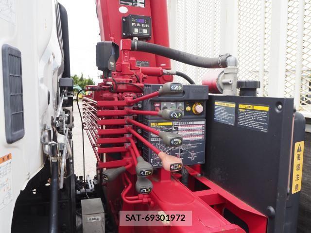 Hino RANGER 2019-06 8563356-13