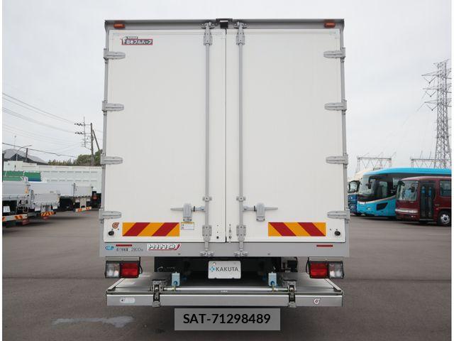 Hino RANGER 2025-04 8563348-3