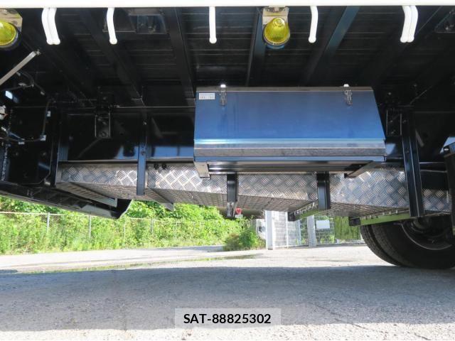 Hino RANGER 2026-03 8628593-19