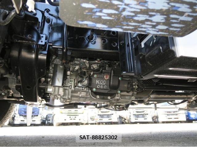 Hino RANGER 2026-03 8628593-22