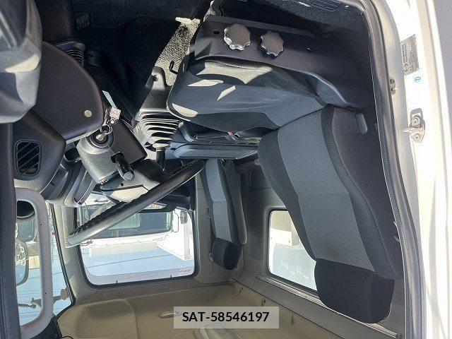 Hino RANGER 2016-10 8628610-13