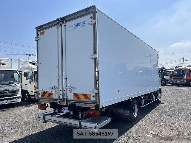 Hino RANGER 2016-10 8628610-3