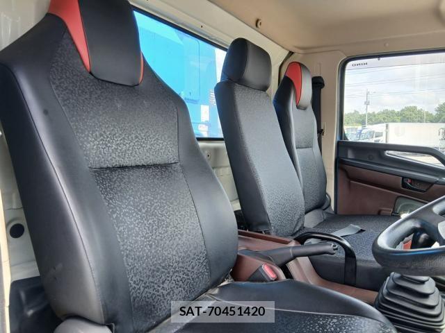 Hino RANGER 2020-08 8628596-21