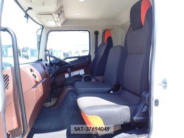 Hino RANGER 2023-03 8628598-12