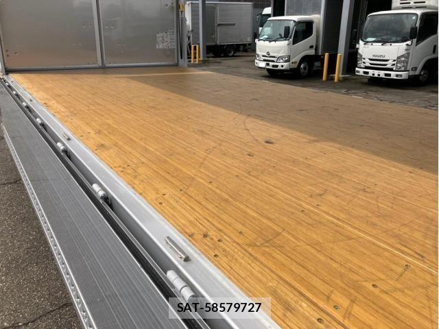Hino RANGER 2023-03 8628597-11