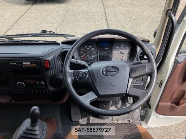 Hino RANGER 2023-03 8628597-22