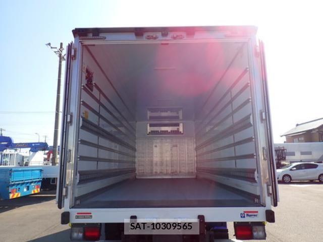 Hino RANGER 2019-10 8628606-15