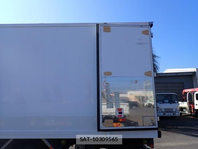 Hino RANGER 2019-10 8628606-17