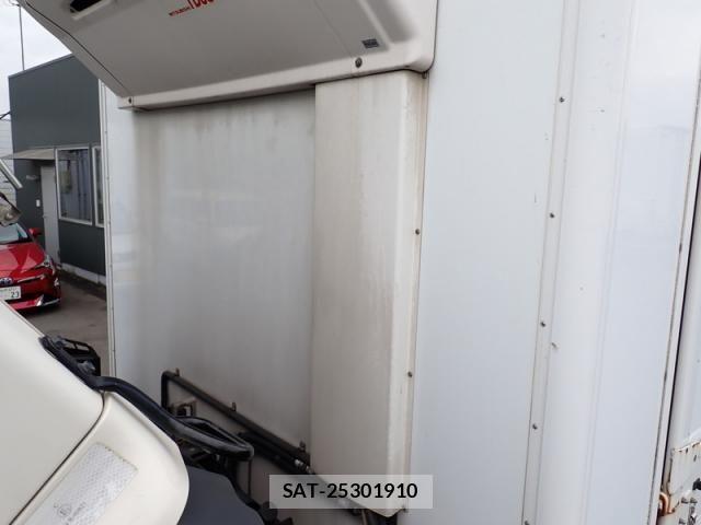 Hino RANGER 2019-05 8666805-14