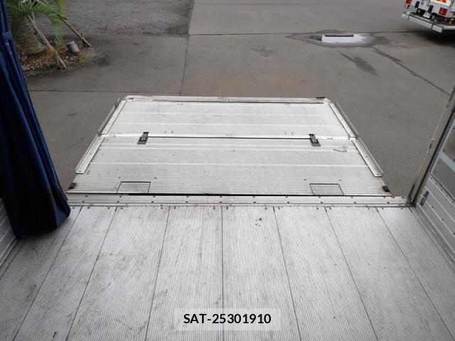 Hino RANGER 2019-05 8666805-24