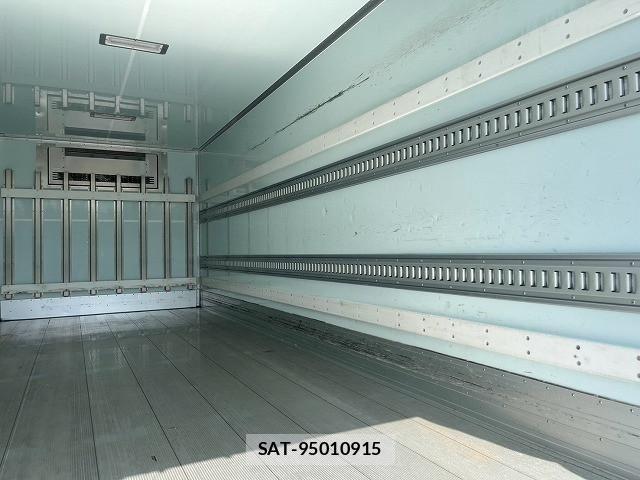 Hino RANGER 2021-05 8661214-13