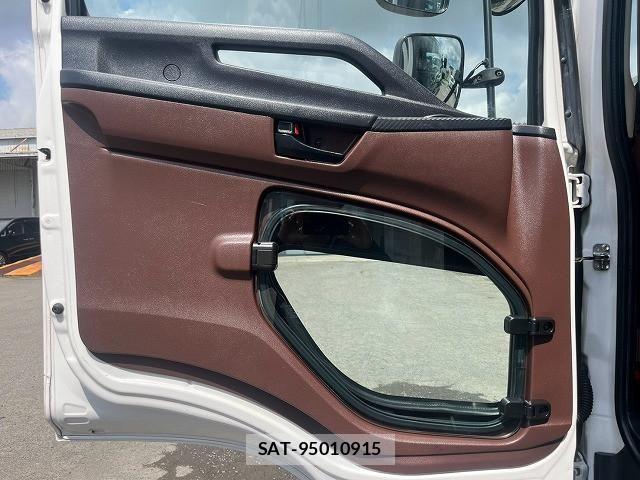 Hino RANGER 2021-05 8661214-22