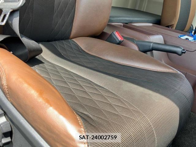 Hino RANGER 2023-04 8661212-18