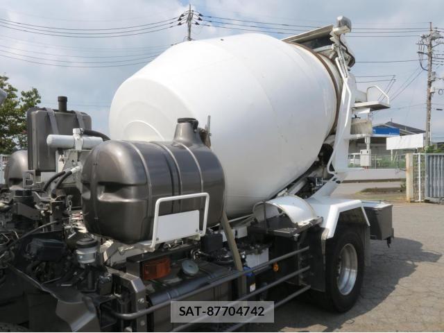 Hino RANGER 2022-10 8661213-13