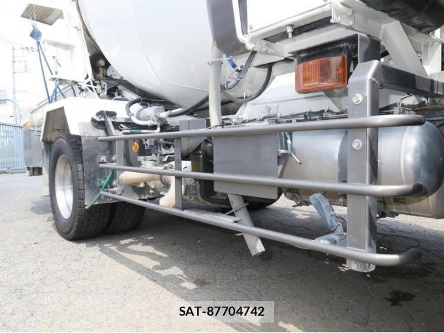 Hino RANGER 2022-10 8661213-14