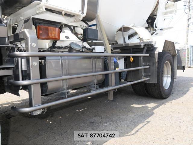 Hino RANGER 2022-10 8661213-15
