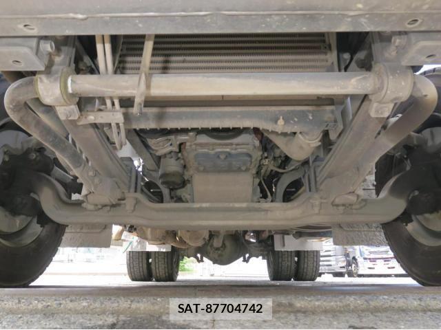 Hino RANGER 2022-10 8661213-18