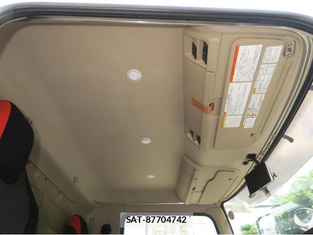 Hino RANGER 2022-10 8661213-23