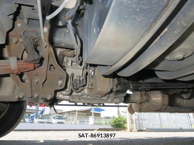 Hino RANGER 2018-03 8661215-21