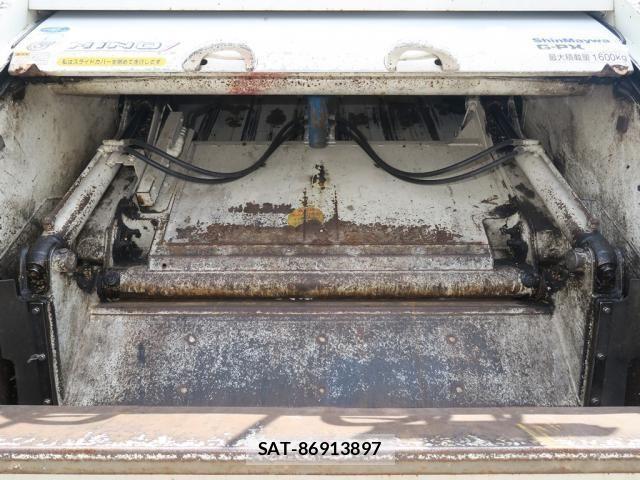 Hino RANGER 2018-03 8661215-6