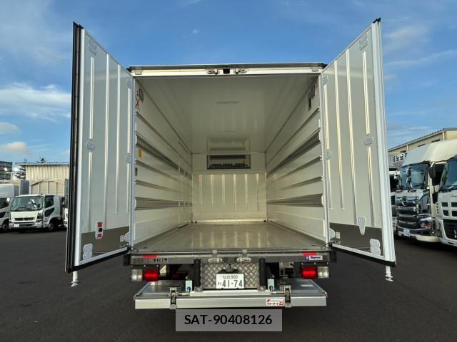 Hino RANGER 2025-09 8661210-9