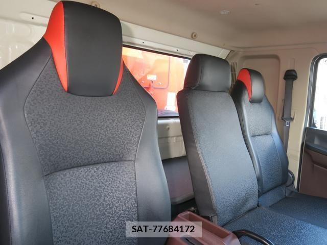 Hino RANGER 2018-09 8661218-27