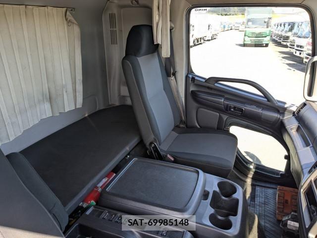 Hino RANGER 2017-03 8661223-23