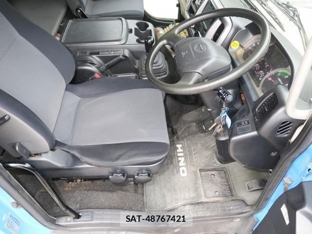 Hino RANGER 2014-08 8686408-28
