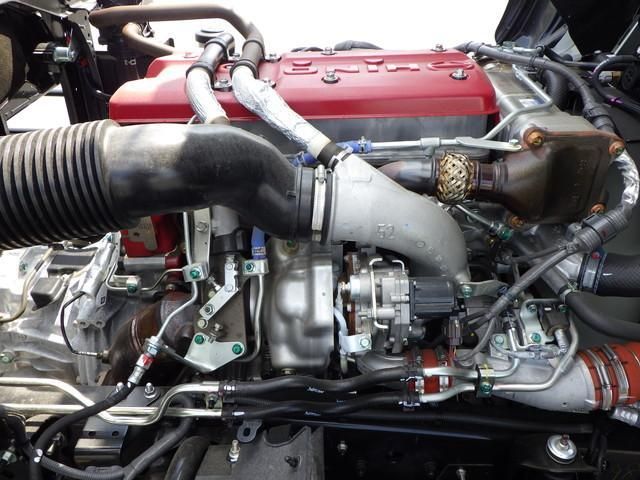 Hino RANGER 2026-02 8733051-15